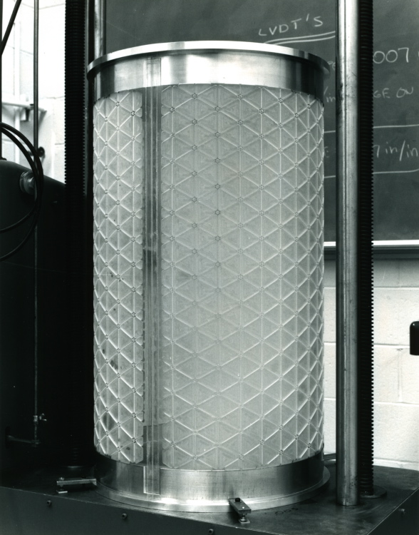 Lexan isogrid cylindrical shell ready for testing under axial compression