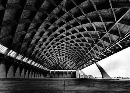 Cast-in-place hangars for the Italian Air Force (1930s by Pier Luigi Nervi)