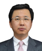 Professor Dong Ho Choi